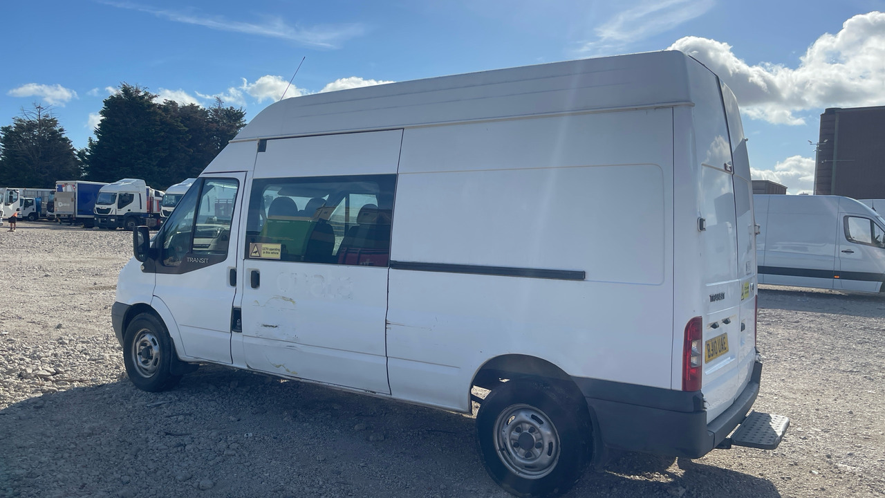 FORD TRANSIT 115 2.4 TDCI 115PS - Dodávka s dvojitou kabinou: obrázek 3 FORD TRANSIT 115 2.4 TDCI 115PS - Dodávka s dvojitou kabinou: obrázek 3