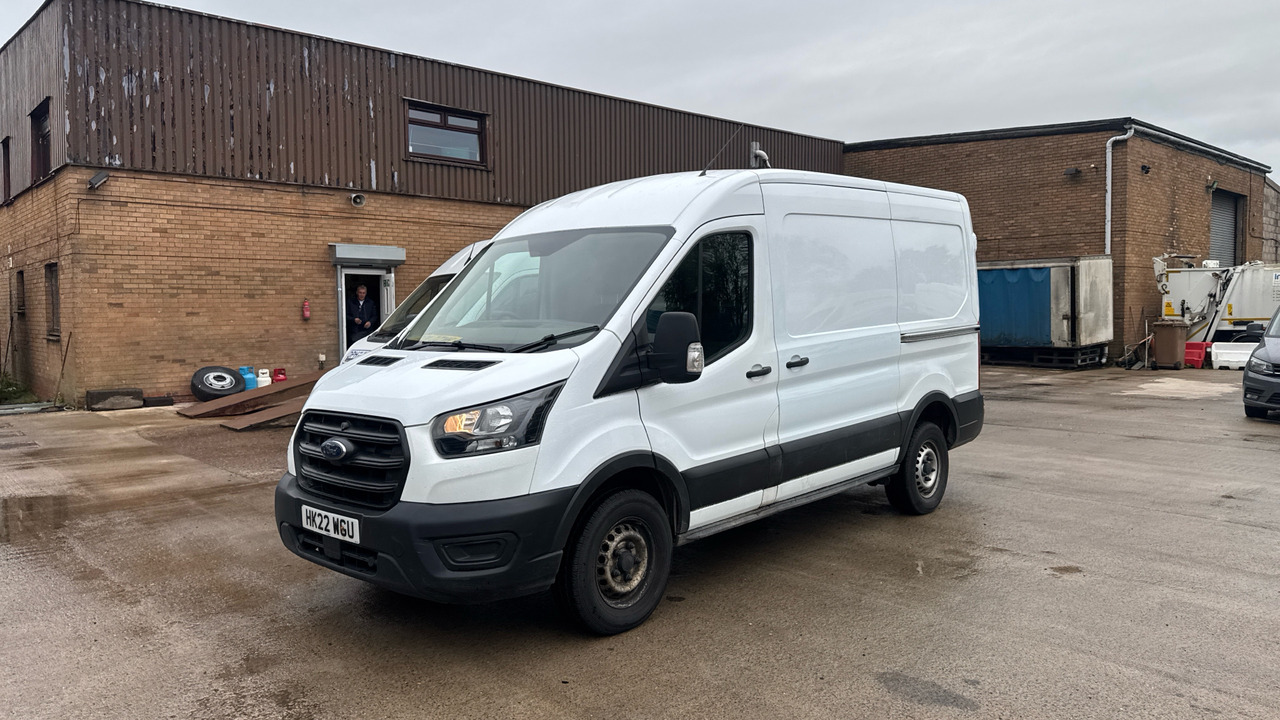 FORD TRANSIT 2.0 EcoBlue 130ps Leader - Furgon: obrázek 2 FORD TRANSIT 2.0 EcoBlue 130ps Leader - Furgon: obrázek 2