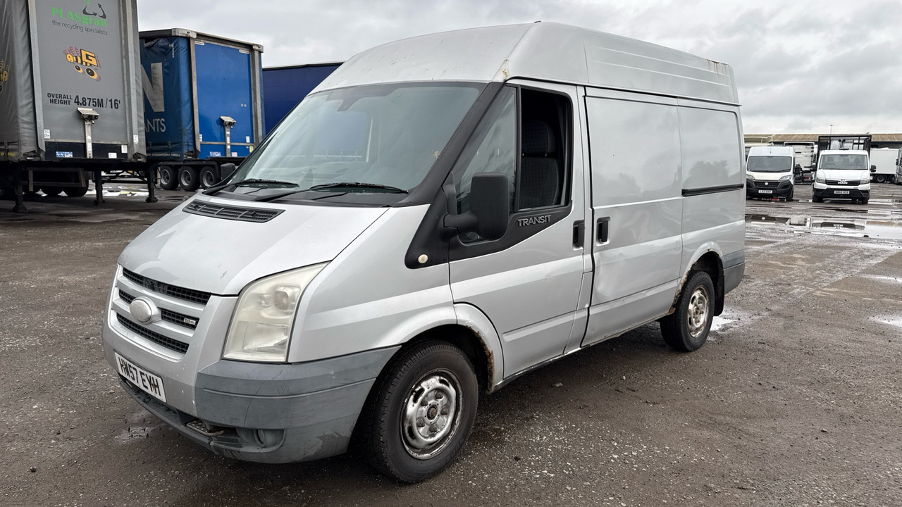 FORD TRANSIT T260 2.2 130PS - Furgon: obrázek 2 FORD TRANSIT T260 2.2 130PS - Furgon: obrázek 2