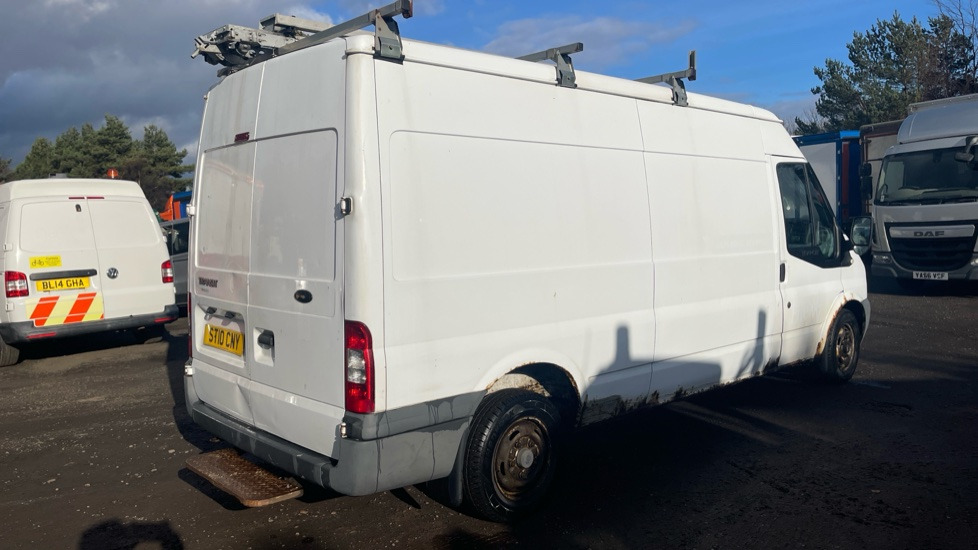 FORD TRANSIT T300 2.2 TDCI 85PS - Furgon: obrázek 4 FORD TRANSIT T300 2.2 TDCI 85PS - Furgon: obrázek 4