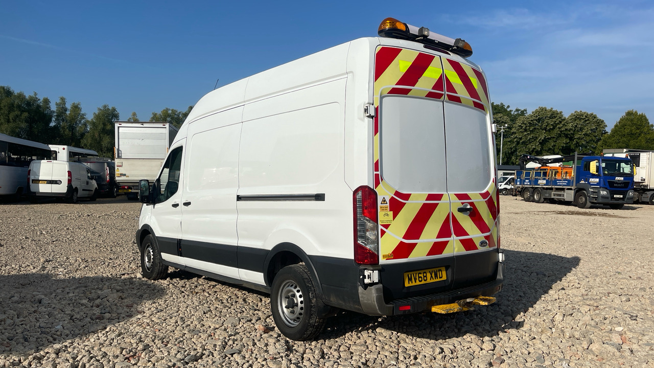 Ford Transit 350 2.0 TDCI 130PS - Furgon: obrázek 3 Ford Transit 350 2.0 TDCI 130PS - Furgon: obrázek 3