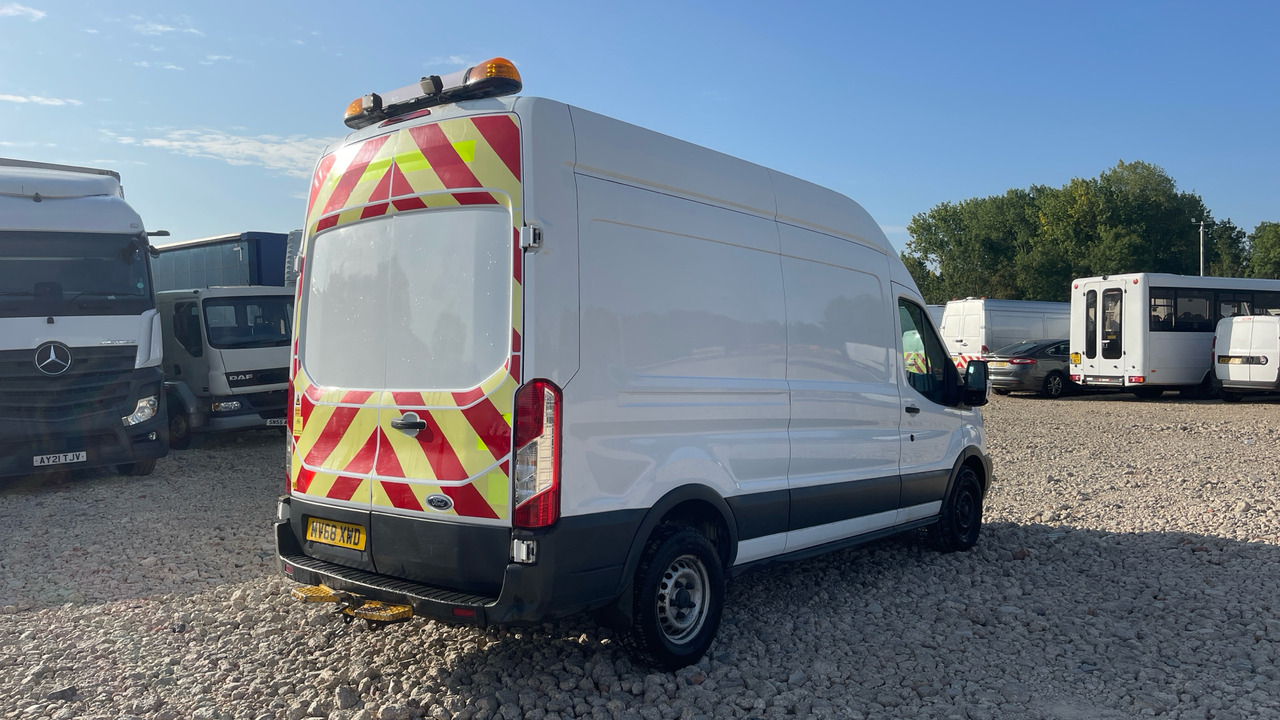 Ford Transit 350 2.0 TDCI 130PS - Furgon: obrázek 4 Ford Transit 350 2.0 TDCI 130PS - Furgon: obrázek 4