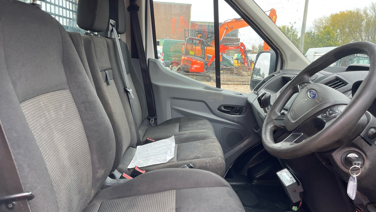 Ford Transit 350 2.0 TDCI 130PS - Dodávka valník: obrázek 5 Ford Transit 350 2.0 TDCI 130PS - Dodávka valník: obrázek 5
