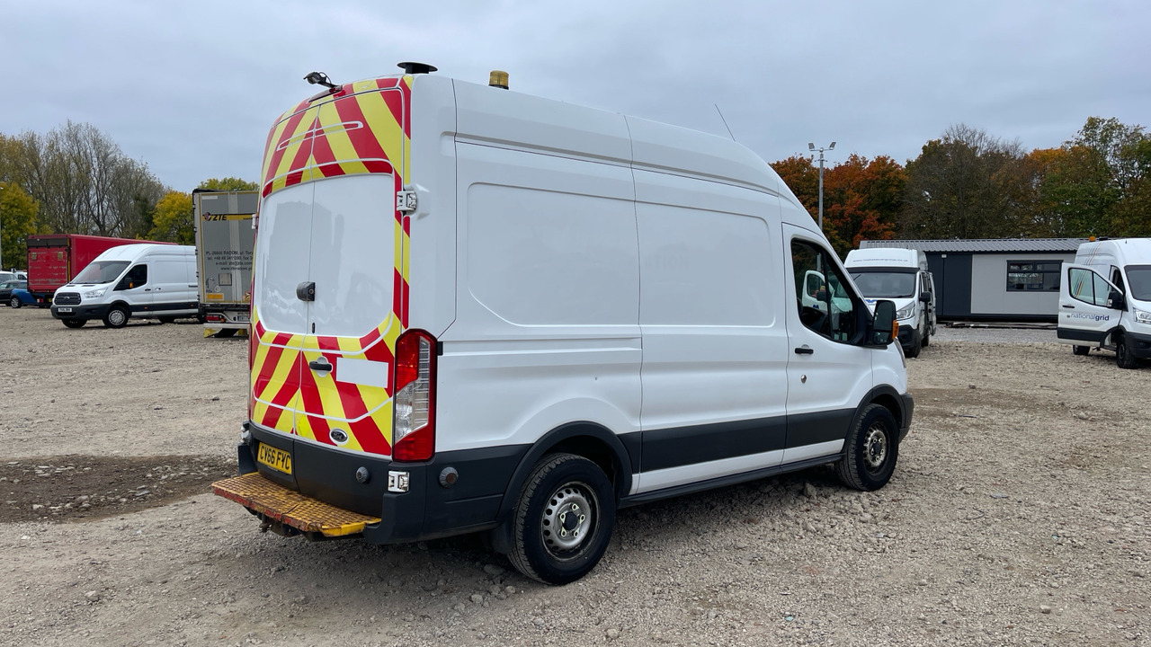 Ford Transit 350 2.2 TDCI 155PS - Furgon: obrázek 4 Ford Transit 350 2.2 TDCI 155PS - Furgon: obrázek 4