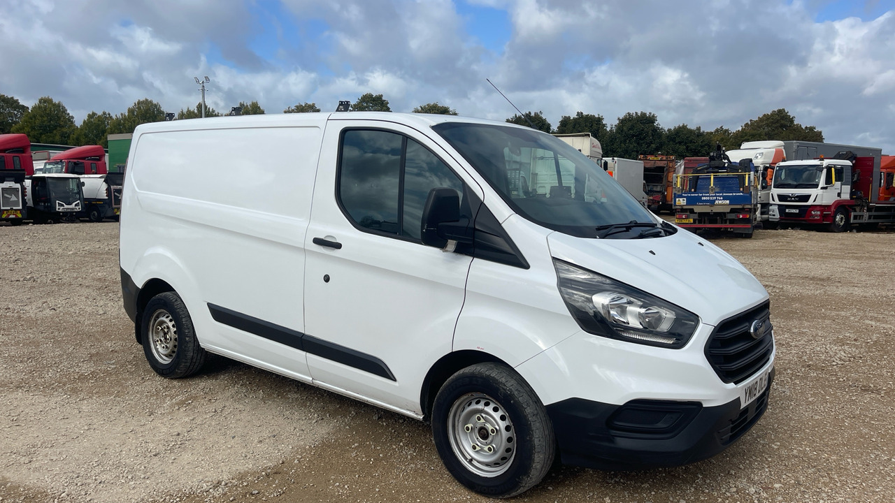 Ford Transit Custom 280 2.0 TDCI 105PS - Malá dodávka: obrázek 1 Ford Transit Custom 280 2.0 TDCI 105PS - Malá dodávka: obrázek 1