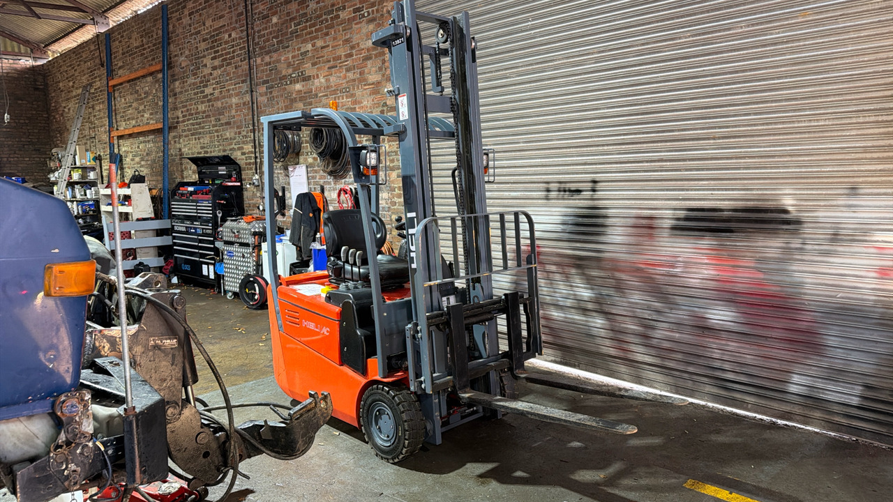 HELI FB315 - Elektrický vysokozdvižný vozík: obrázek 1 HELI FB315 - Elektrický vysokozdvižný vozík: obrázek 1