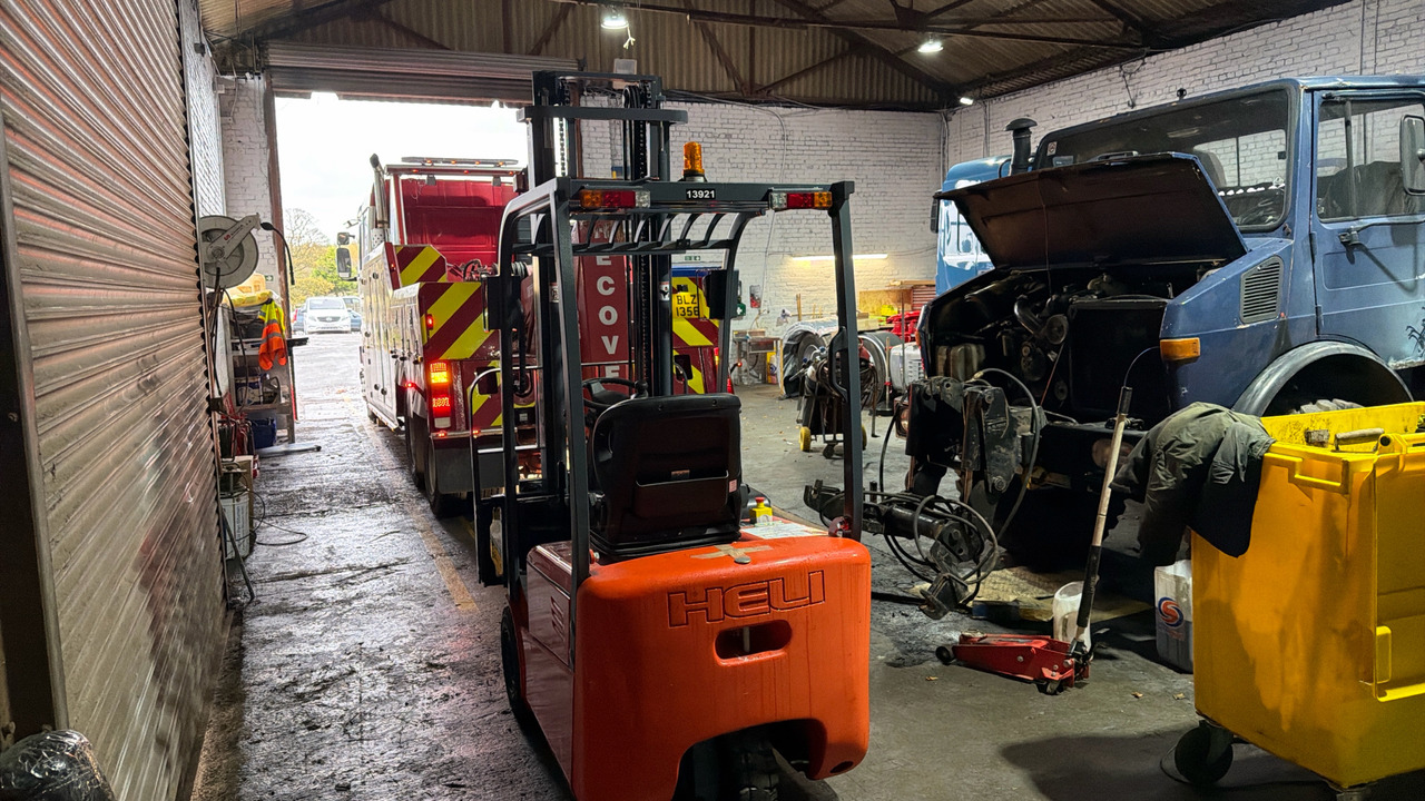 HELI FB315 - Elektrický vysokozdvižný vozík: obrázek 3 HELI FB315 - Elektrický vysokozdvižný vozík: obrázek 3