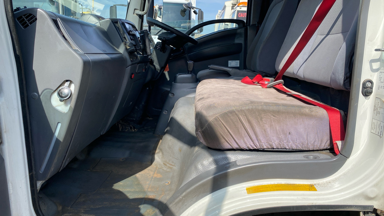 Nákladní automobil valníkový/ Plošinový ISUZU N 75.190: obrázek 14