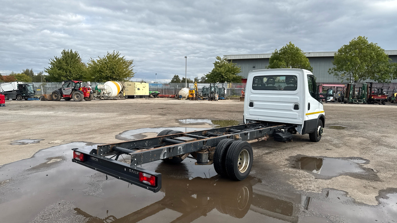IVECO DAILY 70-180 - Podvozek s kabinou: obrázek 4 IVECO DAILY 70-180 - Podvozek s kabinou: obrázek 4