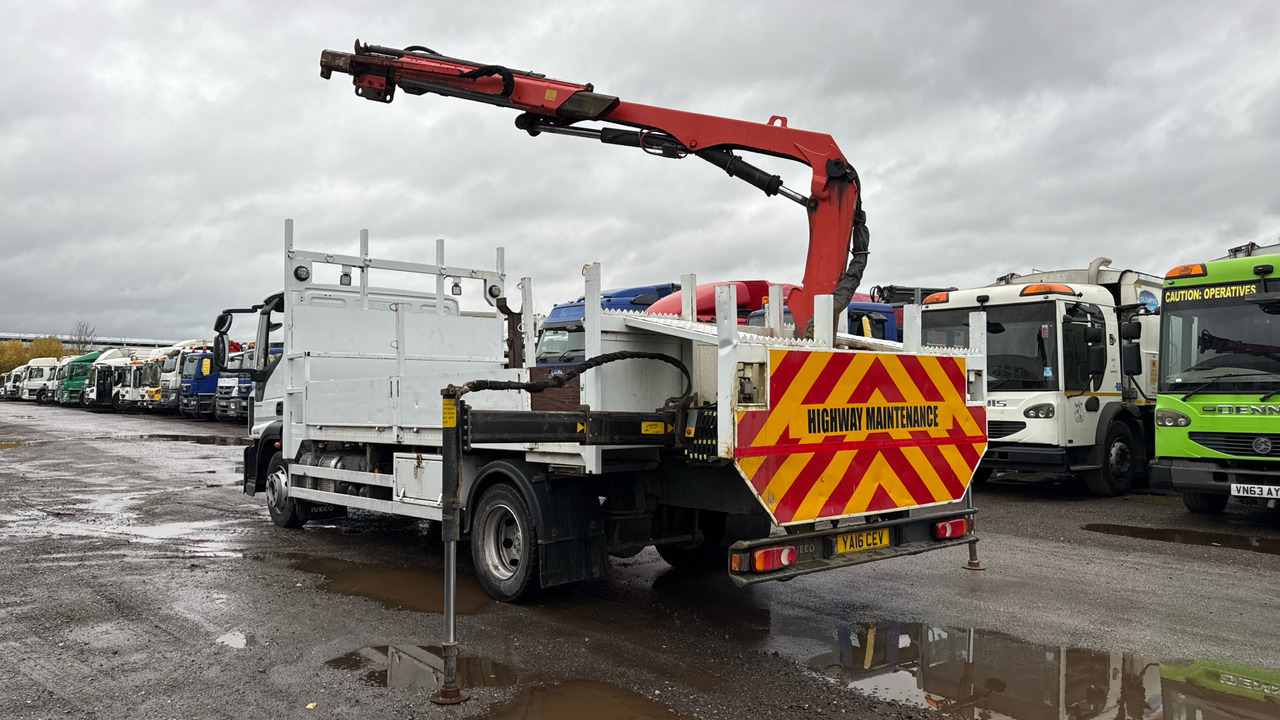 IVECO EUROCARGO 120-190 - Nákladní automobil valníkový/ Plošinový, Auto s hydraulickou rukou: obrázek 3 IVECO EUROCARGO 120-190 - Nákladní automobil valníkový/ Plošinový, Auto s hydraulickou rukou: obrázek 3