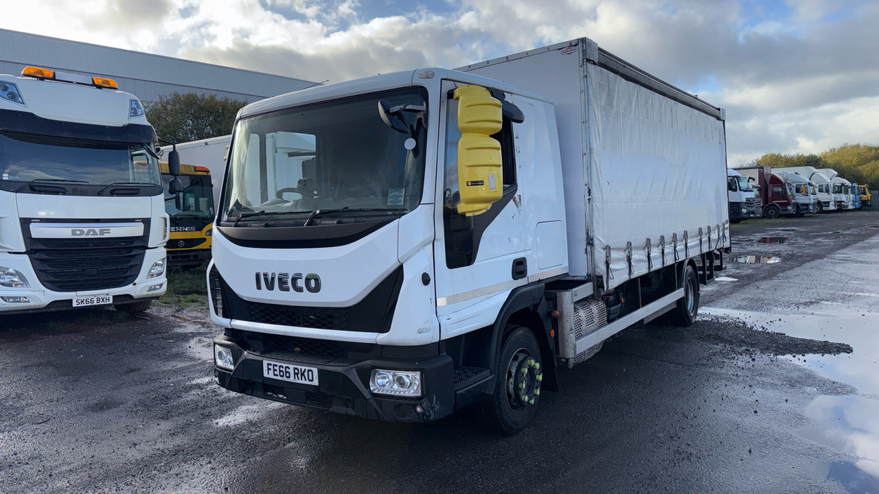 IVECO EUROCARGO 120E - Plachtový nákladní auto: obrázek 2 IVECO EUROCARGO 120E - Plachtový nákladní auto: obrázek 2