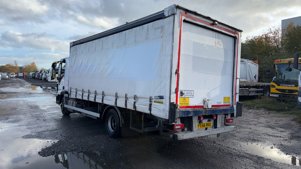 IVECO EUROCARGO 120E - Plachtový nákladní auto: obrázek 3 IVECO EUROCARGO 120E - Plachtový nákladní auto: obrázek 3