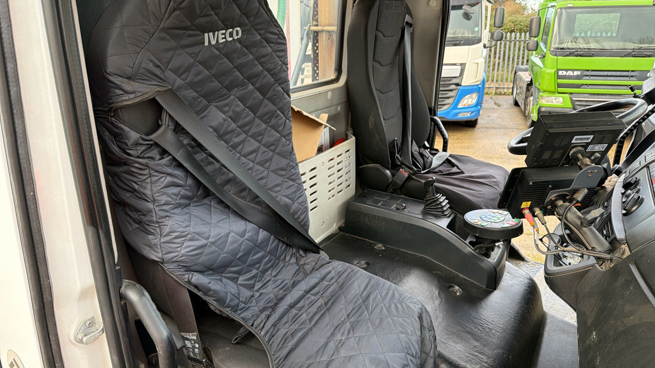 Zametací vůz IVECO EUROCARGO 150-250: obrázek 10 Zametací vůz IVECO EUROCARGO 150-250: obrázek 10