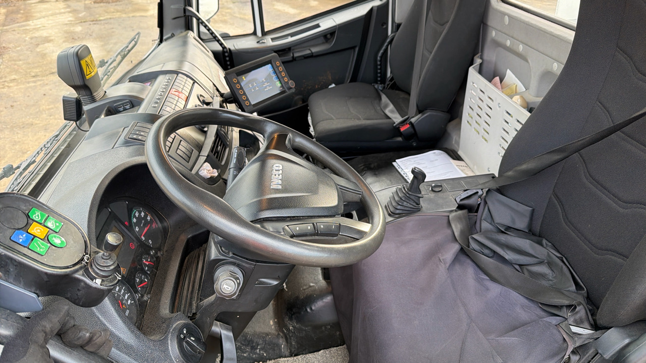 IVECO EUROCARGO 150-250 - Zametací vůz: obrázek 5 IVECO EUROCARGO 150-250 - Zametací vůz: obrázek 5