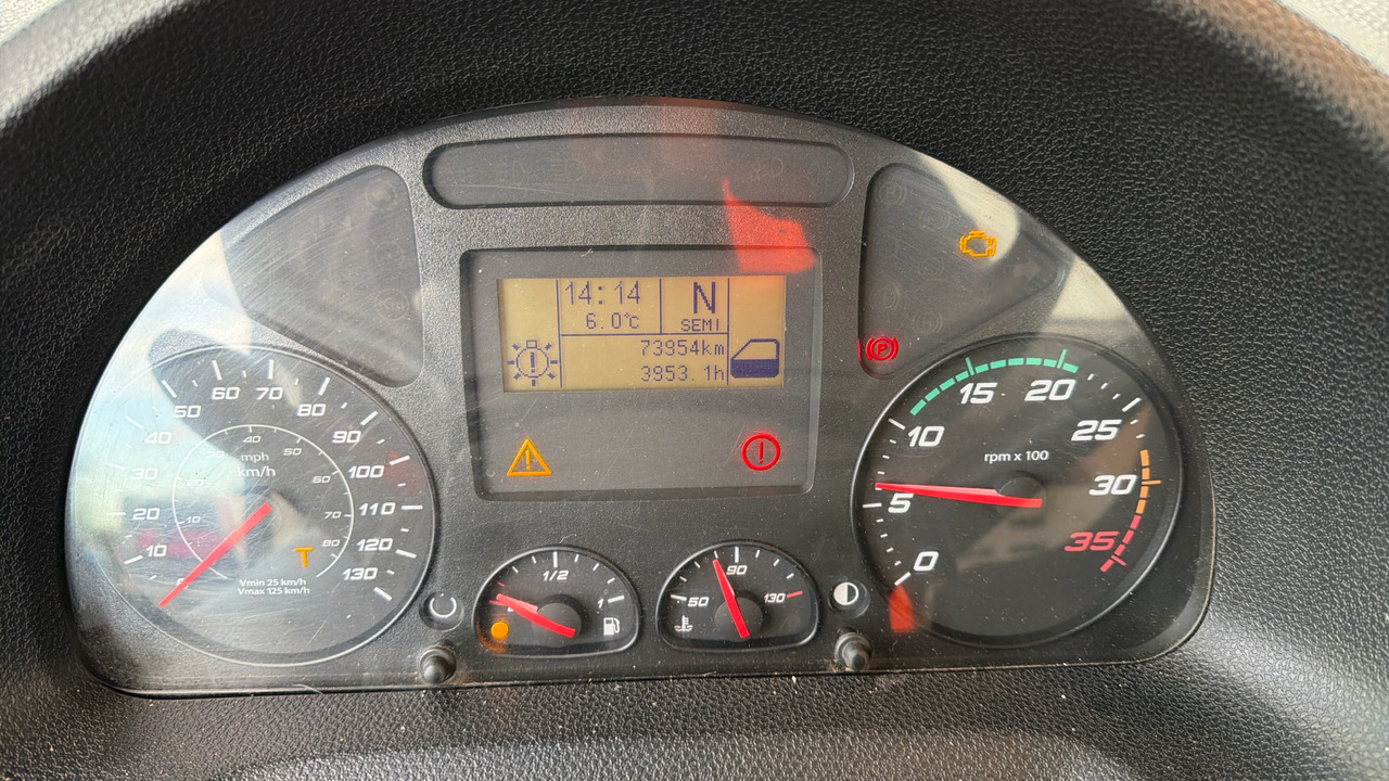 Zametací vůz IVECO EUROCARGO 150-250: obrázek 6 Zametací vůz IVECO EUROCARGO 150-250: obrázek 6