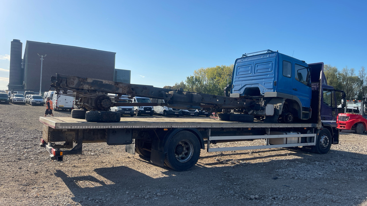 IVECO EUROCARGO 180E - Nákladní automobil valníkový/ Plošinový: obrázek 4 IVECO EUROCARGO 180E - Nákladní automobil valníkový/ Plošinový: obrázek 4