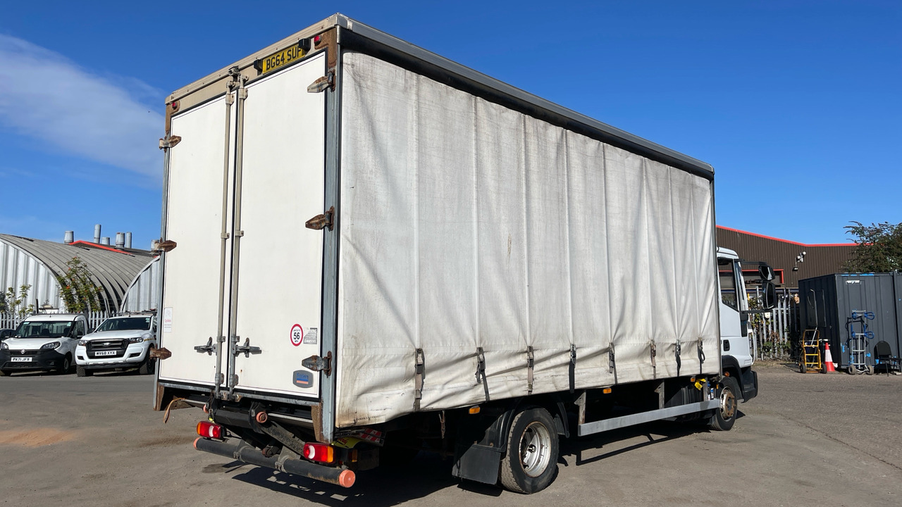 IVECO EUROCARGO 75E - Plachtový nákladní auto: obrázek 4 IVECO EUROCARGO 75E - Plachtový nákladní auto: obrázek 4