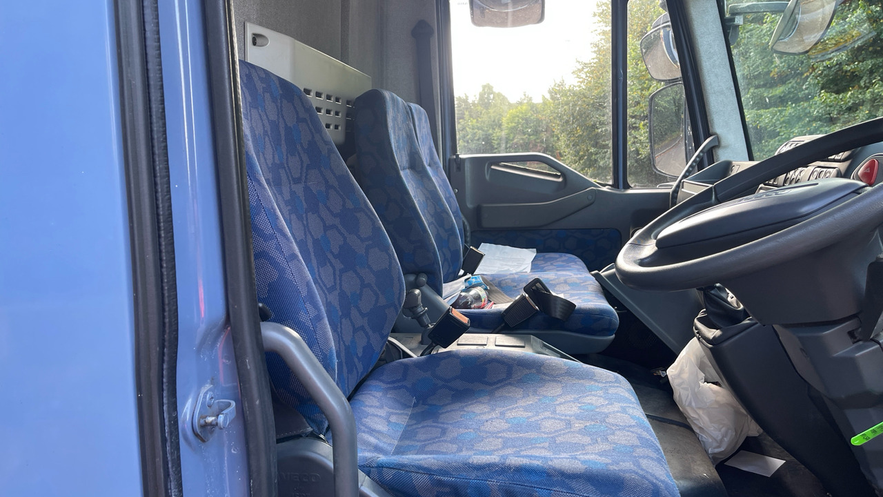 IVECO EUROCARGO 75E16 - Skříňový nákladní auto: obrázek 5 IVECO EUROCARGO 75E16 - Skříňový nákladní auto: obrázek 5