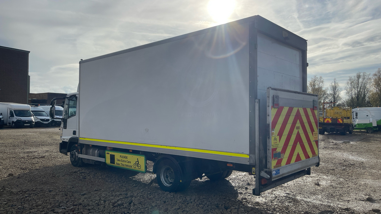 IVECO EUROCARGO 75E16 - Skříňový nákladní auto: obrázek 3 IVECO EUROCARGO 75E16 - Skříňový nákladní auto: obrázek 3