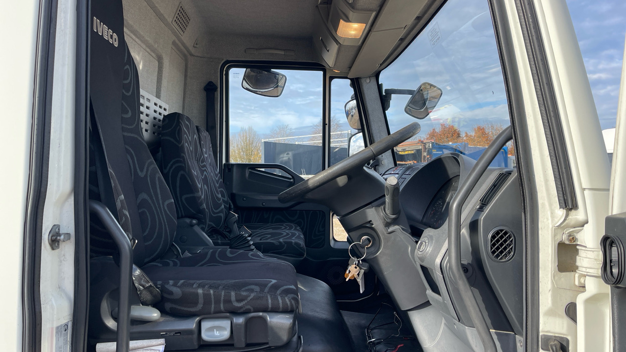 Iveco Eurocargo 110E21 - Plachtový nákladní auto: obrázek 5 Iveco Eurocargo 110E21 - Plachtový nákladní auto: obrázek 5