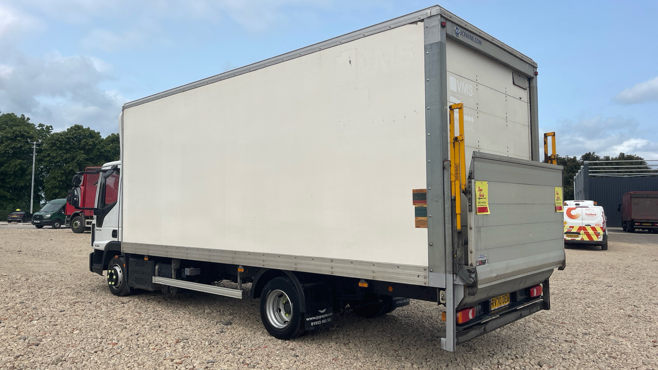 Iveco Eurocargo 75-160 - Skříňový nákladní auto: obrázek 3 Iveco Eurocargo 75-160 - Skříňový nákladní auto: obrázek 3