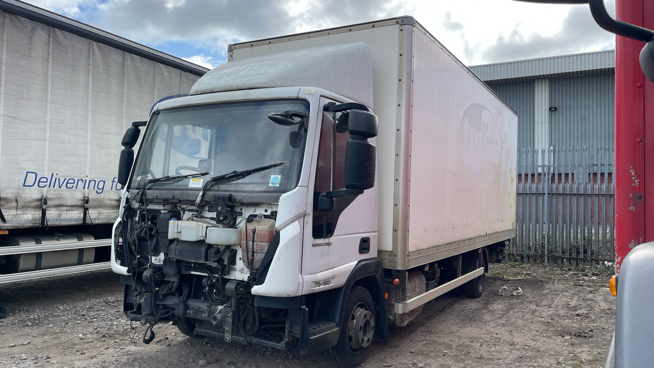 Iveco Eurocargo 75-160 - Skříňový nákladní auto: obrázek 3 Iveco Eurocargo 75-160 - Skříňový nákladní auto: obrázek 3