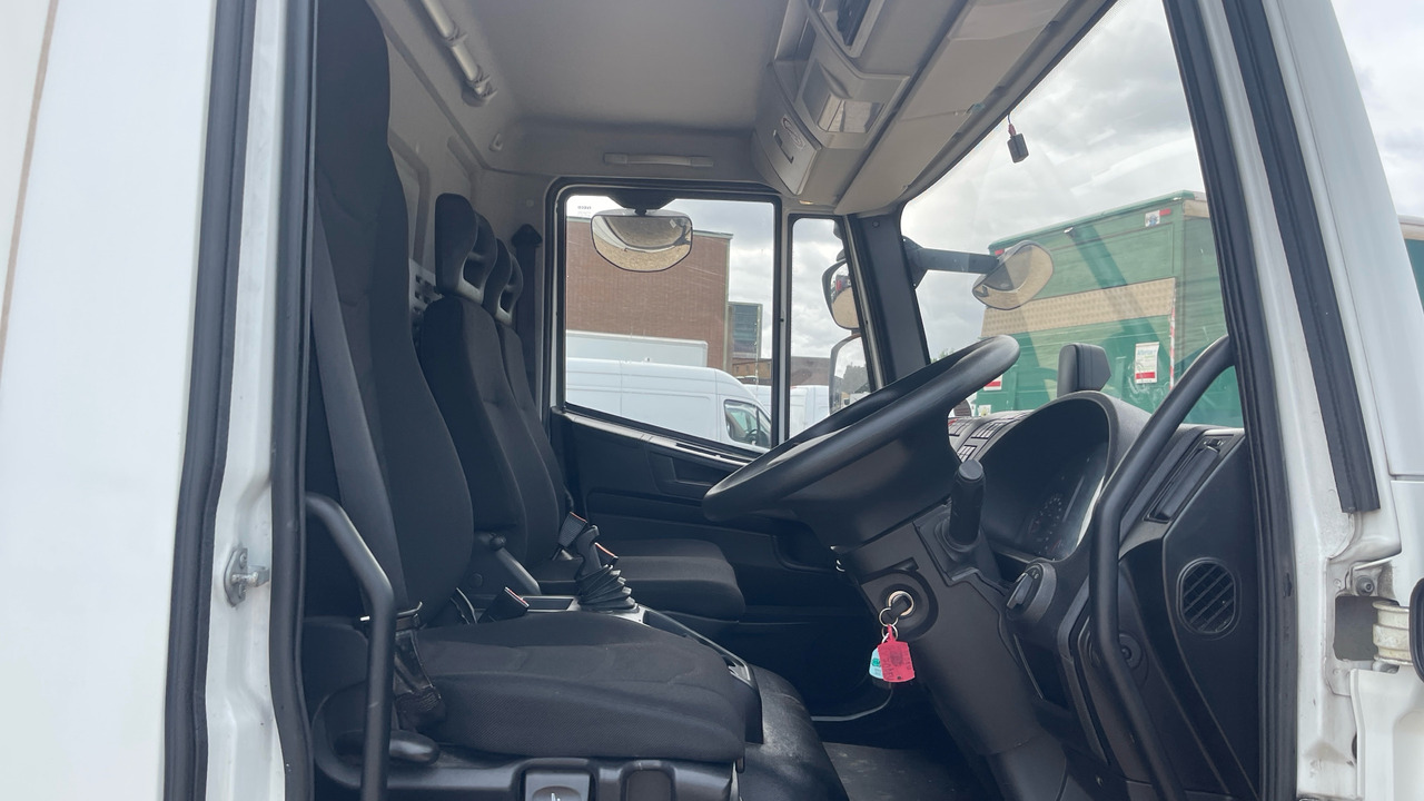 Iveco Eurocargo 75-160 - Skříňový nákladní auto: obrázek 5 Iveco Eurocargo 75-160 - Skříňový nákladní auto: obrázek 5