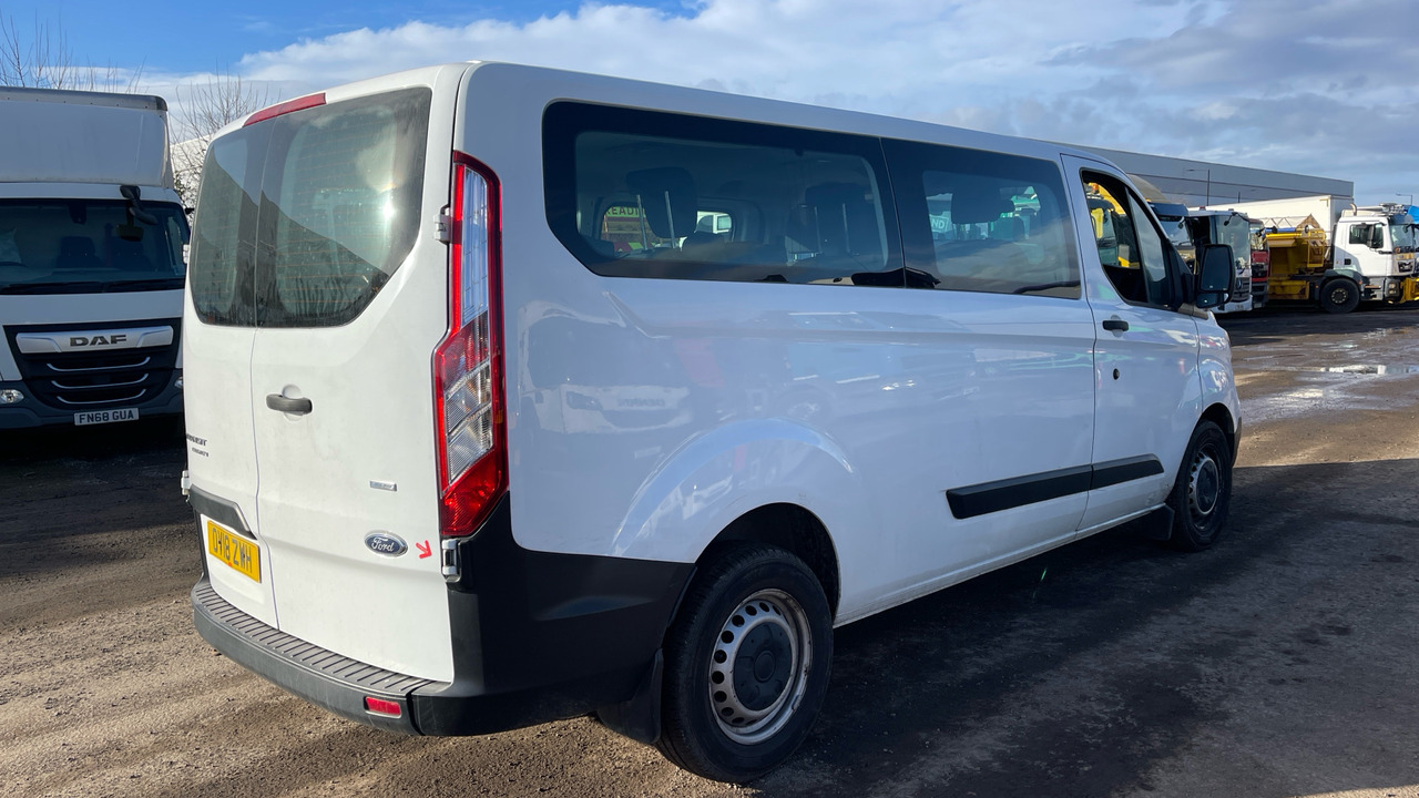 FORD TRANSIT CUSTOM 2.0 TDCi 130ps Low Roof Kombi Van - Jiná technika: obrázek 4 FORD TRANSIT CUSTOM 2.0 TDCi 130ps Low Roof Kombi Van - Jiná technika: obrázek 4