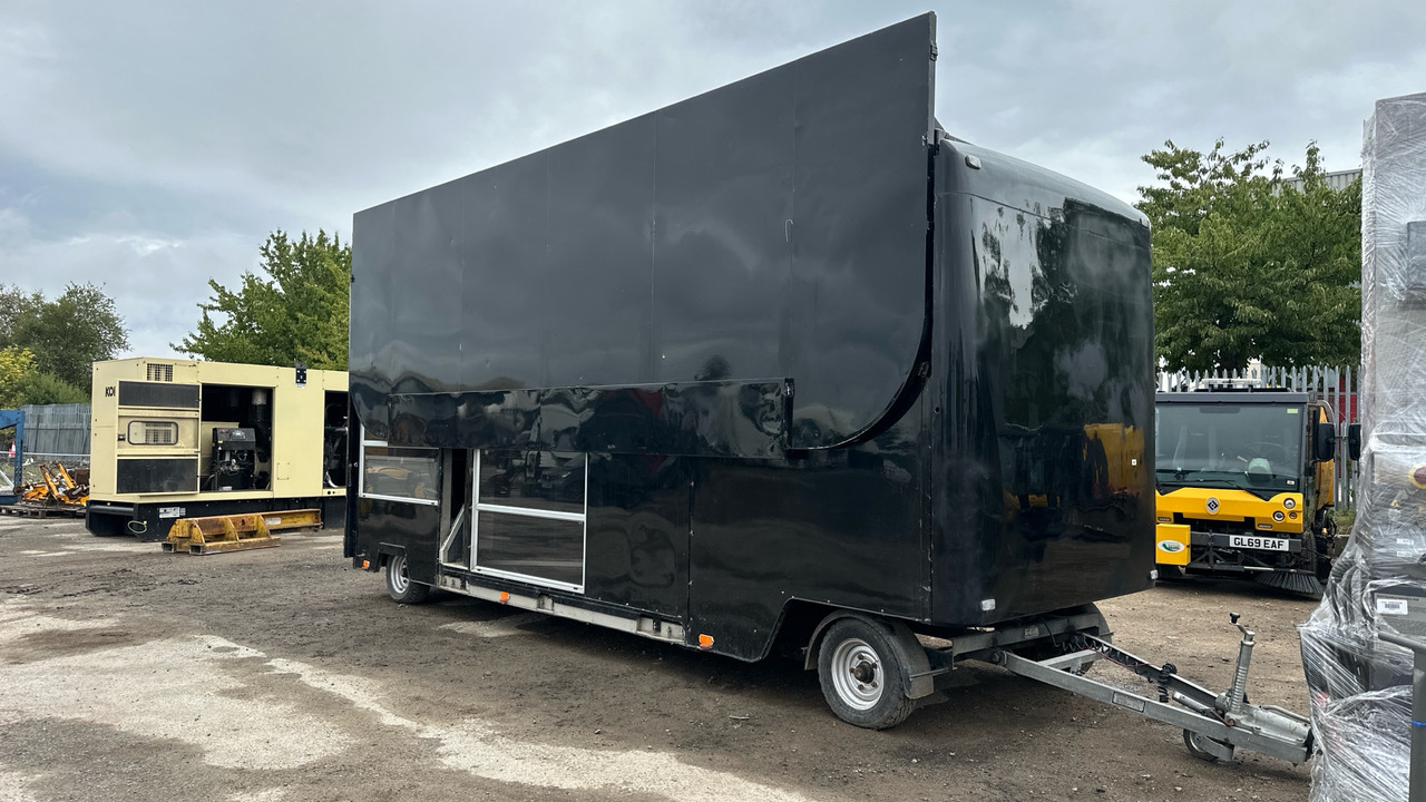 TORTON EXHIBTION TRAILER - Jiná technika: obrázek 1 TORTON EXHIBTION TRAILER - Jiná technika: obrázek 1