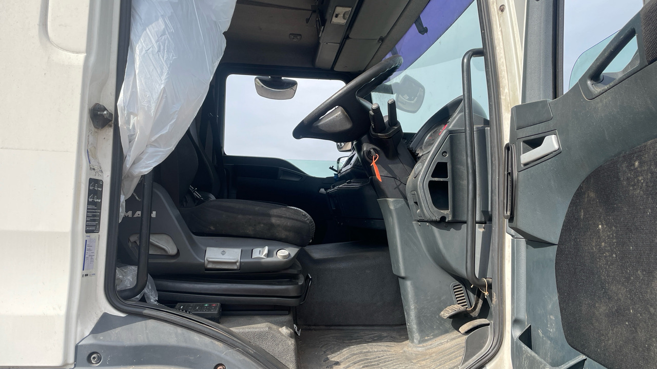 MAN TGM 18.250 - Chladírenský nákladní automobil: obrázek 5 MAN TGM 18.250 - Chladírenský nákladní automobil: obrázek 5