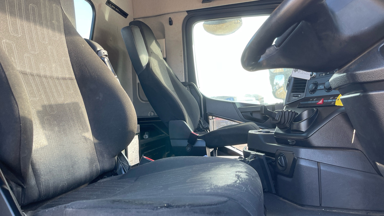 MERCEDES-BENZ AROCS - Sklápěč, Auto s hydraulickou rukou: obrázek 5 MERCEDES-BENZ AROCS - Sklápěč, Auto s hydraulickou rukou: obrázek 5