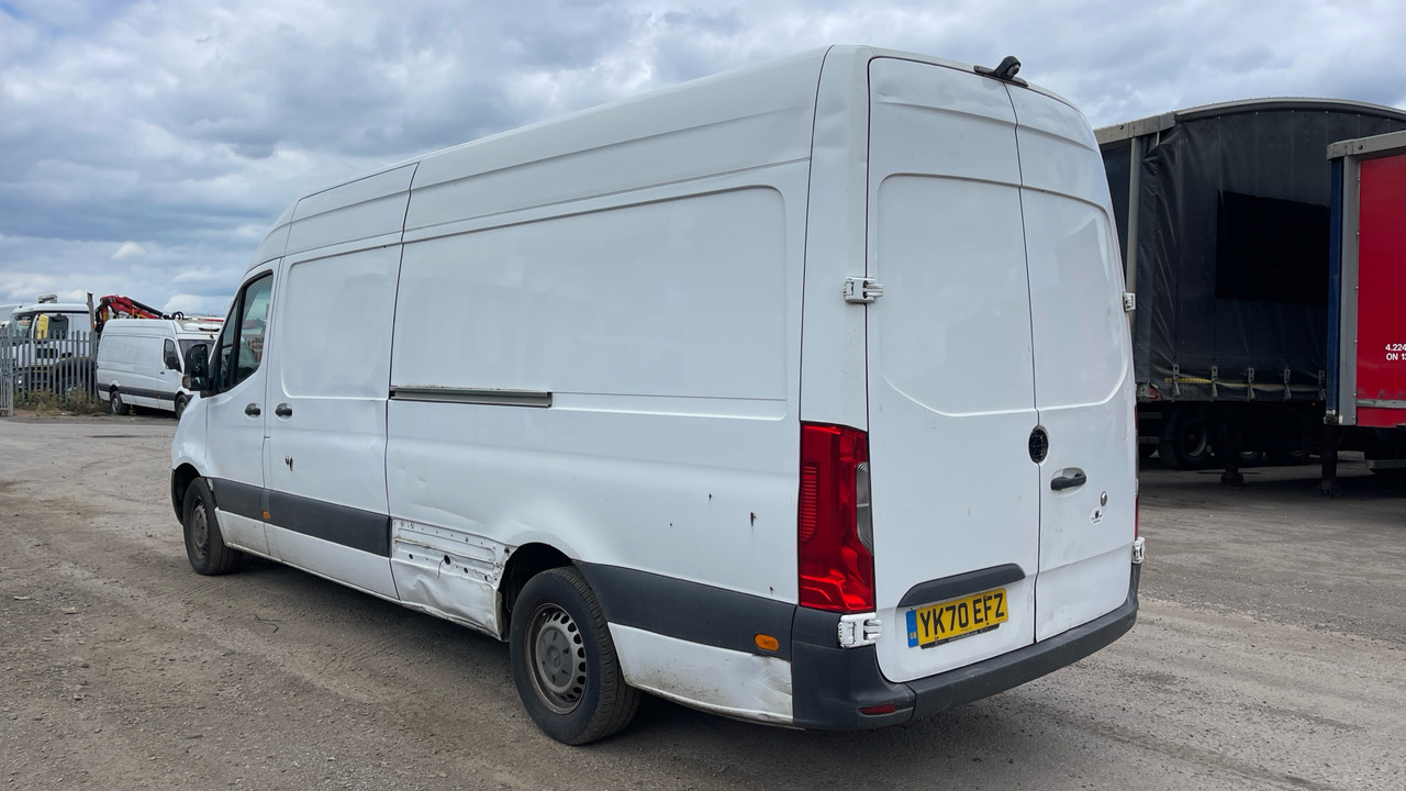 MERCEDES-BENZ SPRINTER 315 CDI - Furgon: obrázek 4 MERCEDES-BENZ SPRINTER 315 CDI - Furgon: obrázek 4