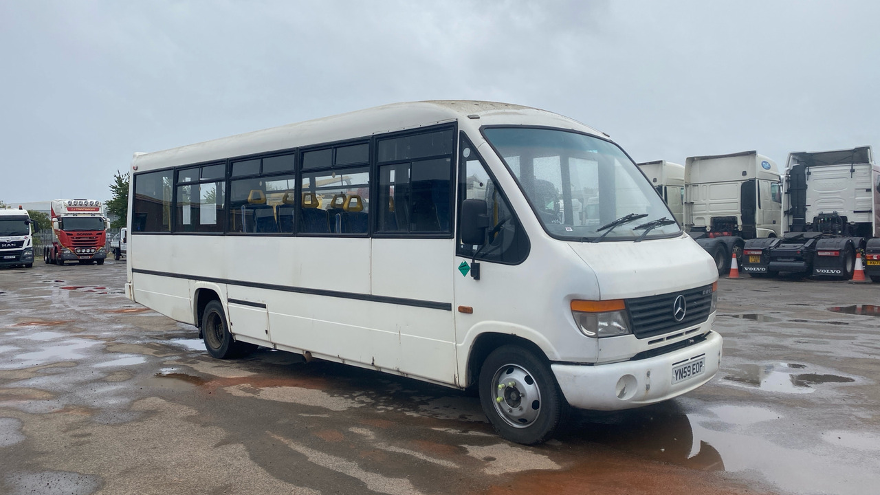 MERCEDES-BENZ VARIO 0 813 PLAXTON CHEETAH - Autobus příměstský: obrázek 1 MERCEDES-BENZ VARIO 0 813 PLAXTON CHEETAH - Autobus příměstský: obrázek 1