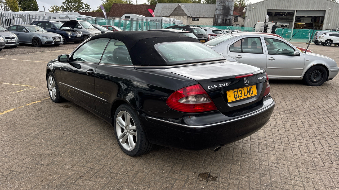 MERCEDES CLK 1.8 AVANTGARDE - Osobní auto: obrázek 3 MERCEDES CLK 1.8 AVANTGARDE - Osobní auto: obrázek 3