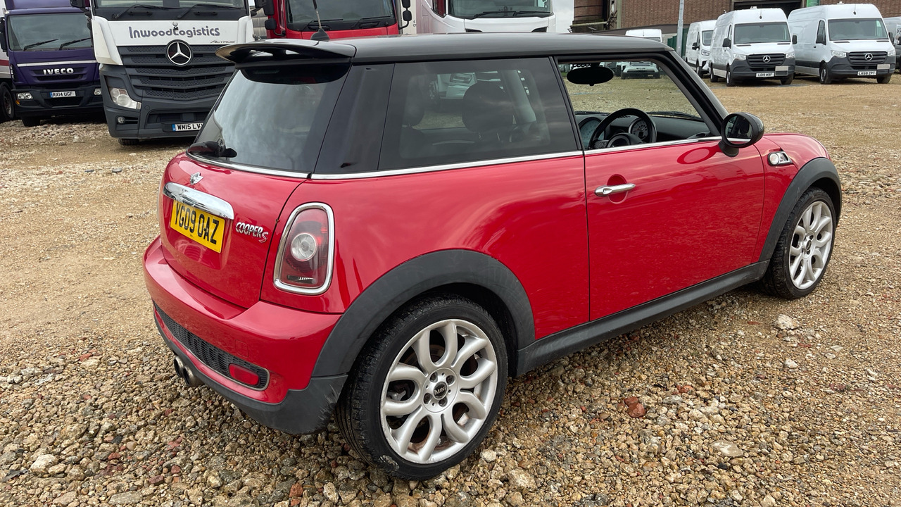 MINI COOPER COOPER S - Hatchback: obrázek 4 MINI COOPER COOPER S - Hatchback: obrázek 4