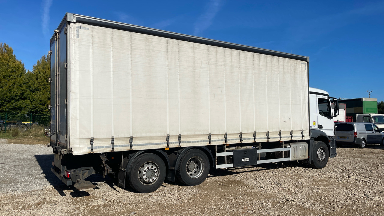 Mercedes-Benz Antos - Plachtový nákladní auto: obrázek 4 Mercedes-Benz Antos - Plachtový nákladní auto: obrázek 4