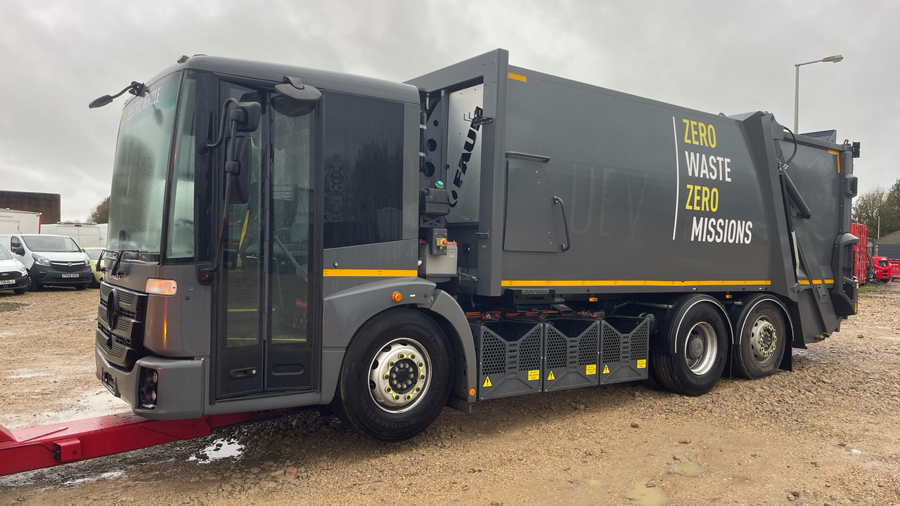 Mercedes-Benz Econic - Vůz na odvoz odpadků: obrázek 3 Mercedes-Benz Econic - Vůz na odvoz odpadků: obrázek 3