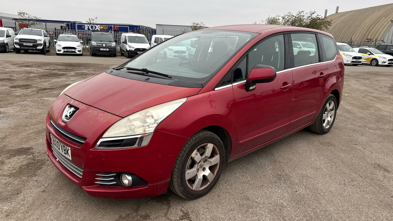 PEUGEOT 5008 2.0 HDI 150PS - Osobní auto: obrázek 2 PEUGEOT 5008 2.0 HDI 150PS - Osobní auto: obrázek 2