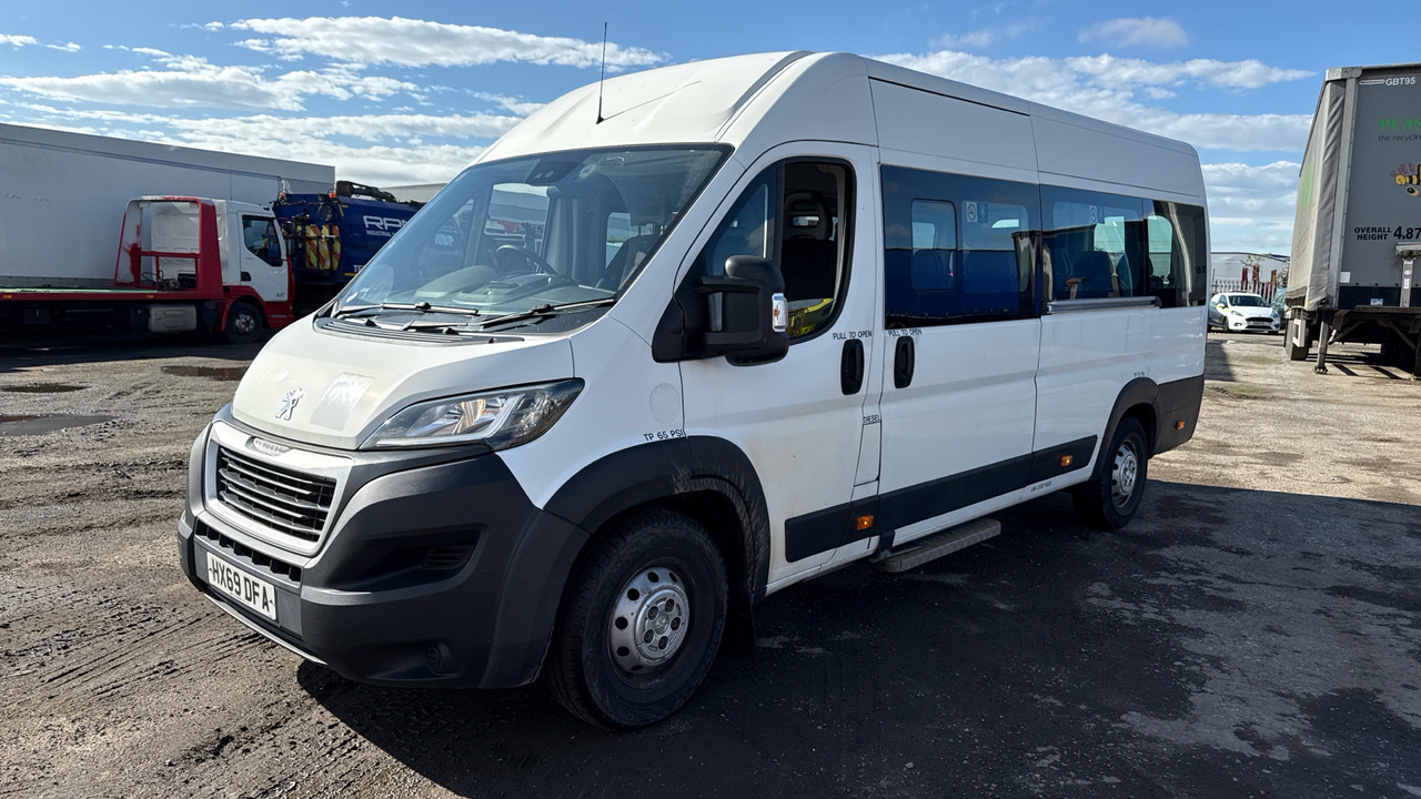 PEUGEOT BOXER 440 2.0 BlueHDi 130ps - Minibus, Mikrobus: obrázek 2 PEUGEOT BOXER 440 2.0 BlueHDi 130ps - Minibus, Mikrobus: obrázek 2