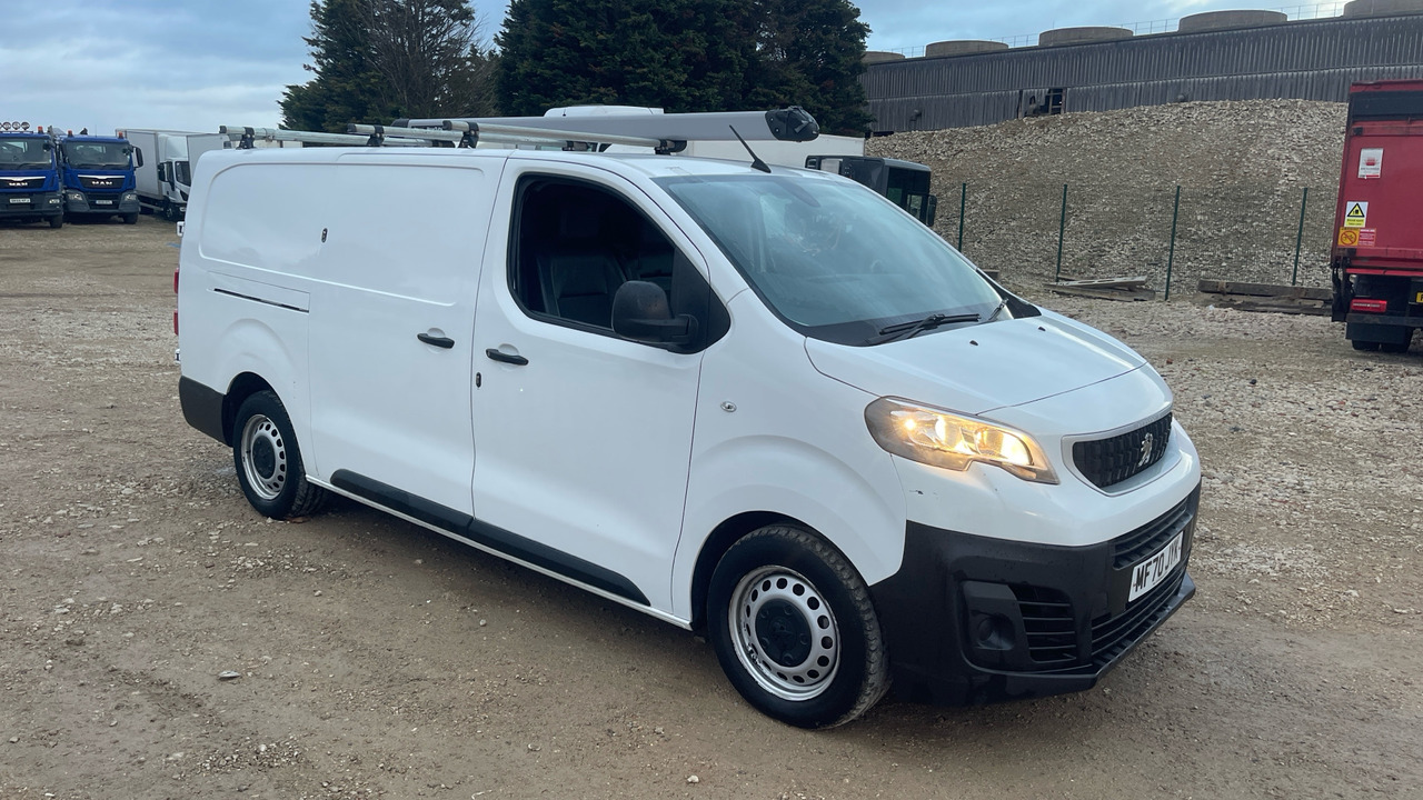 PEUGEOT EXPERT PROFESSBLIONAL 1.5 BLUEHDI - Furgon: obrázek 1 PEUGEOT EXPERT PROFESSBLIONAL 1.5 BLUEHDI - Furgon: obrázek 1