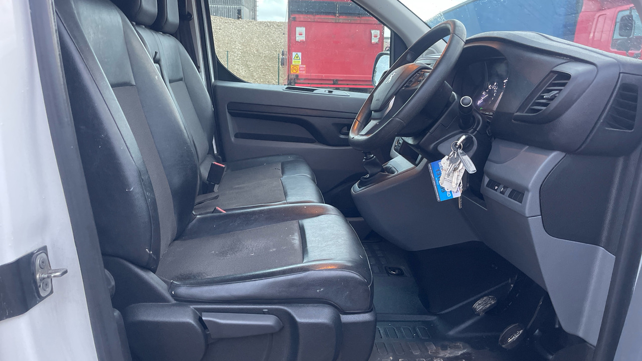 PEUGEOT EXPERT PROFESSBLIONAL 1.5 BLUEHDI - Furgon: obrázek 5 PEUGEOT EXPERT PROFESSBLIONAL 1.5 BLUEHDI - Furgon: obrázek 5