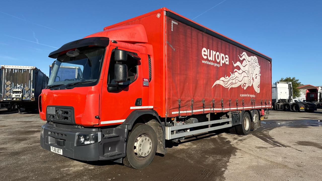 RENAULT D 26 - Plachtový nákladní auto: obrázek 2 RENAULT D 26 - Plachtový nákladní auto: obrázek 2