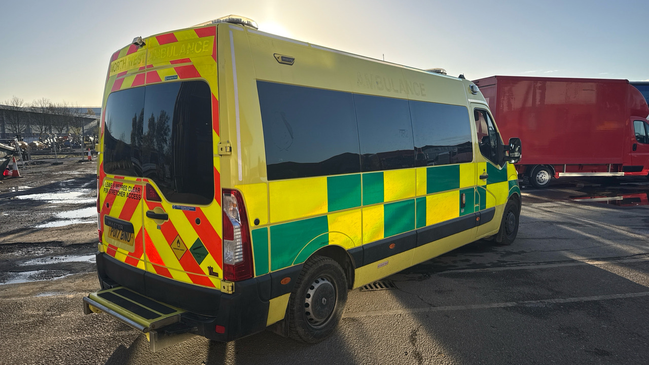 RENAULT MASTER 150.39 - Pohotovostní vůz: obrázek 4 RENAULT MASTER 150.39 - Pohotovostní vůz: obrázek 4