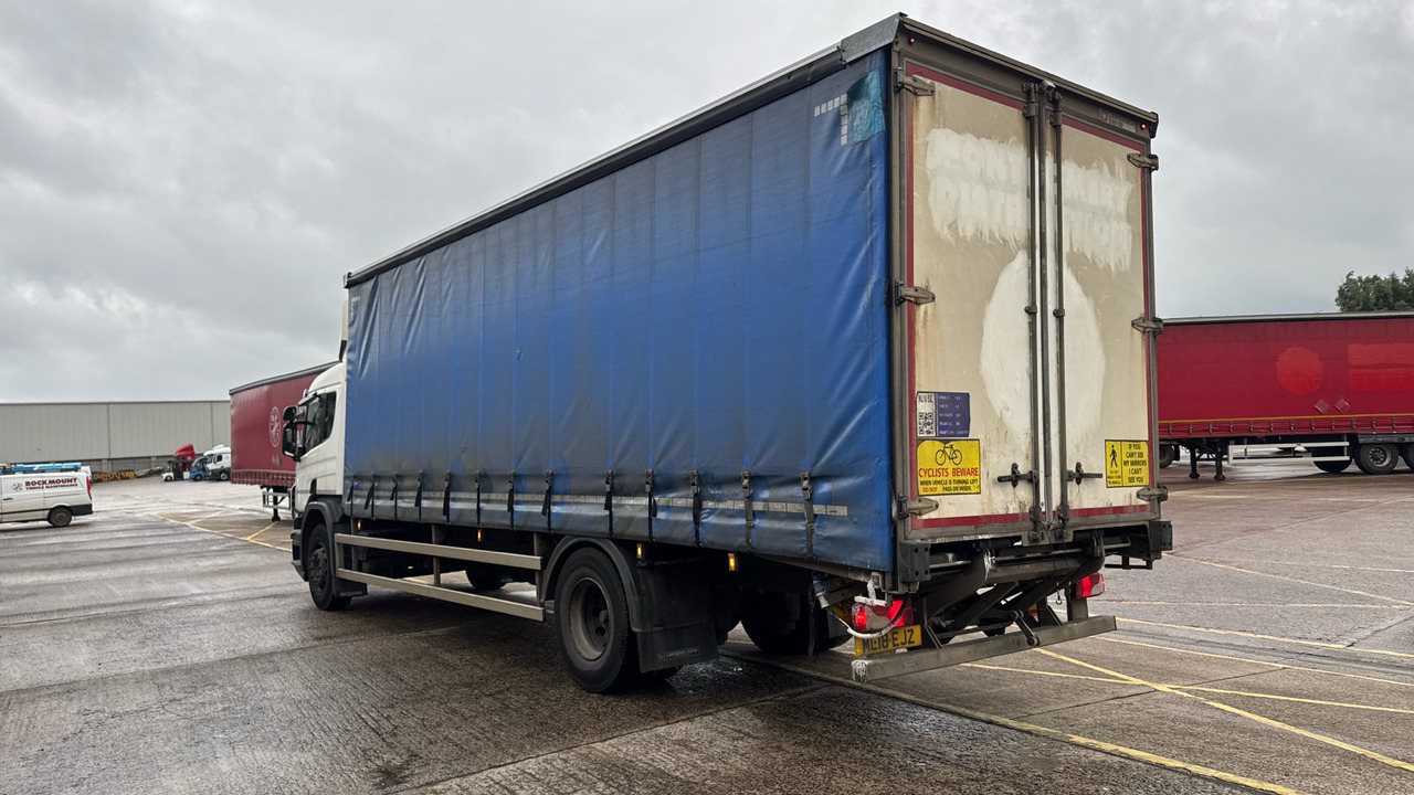 SCANIA P 250 - Plachtový nákladní auto: obrázek 3 SCANIA P 250 - Plachtový nákladní auto: obrázek 3