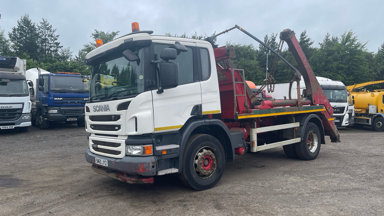 SCANIA P 250 - Ramenový nosič kontajnerov: obrázek 2 SCANIA P 250 - Ramenový nosič kontajnerov: obrázek 2