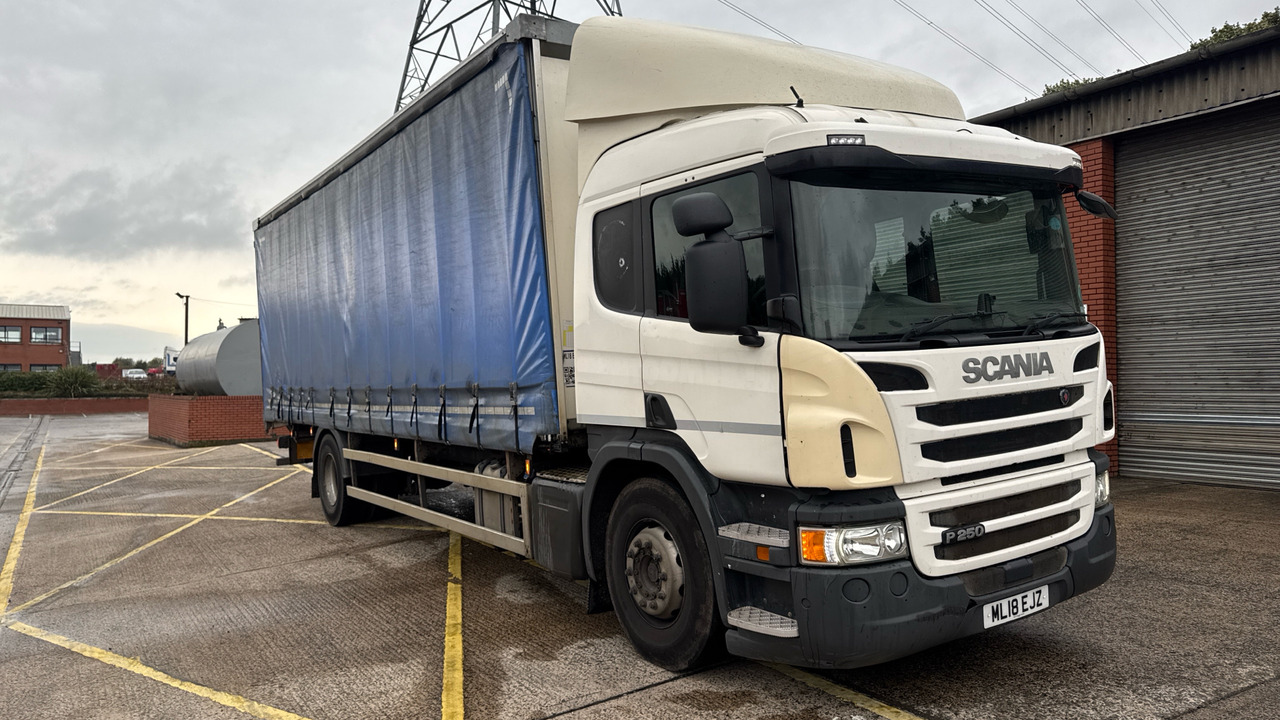 SCANIA P 250 - Plachtový nákladní auto: obrázek 1 SCANIA P 250 - Plachtový nákladní auto: obrázek 1
