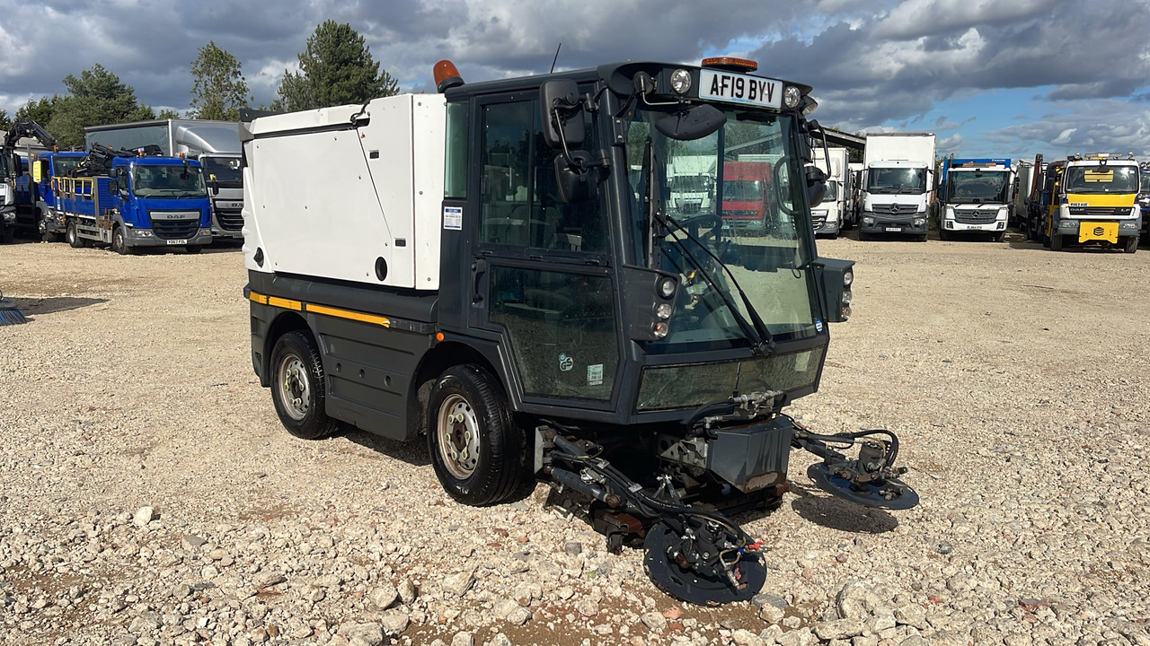 SCHMIDT COMPACT 200 - Zametací vůz: obrázek 1 SCHMIDT COMPACT 200 - Zametací vůz: obrázek 1