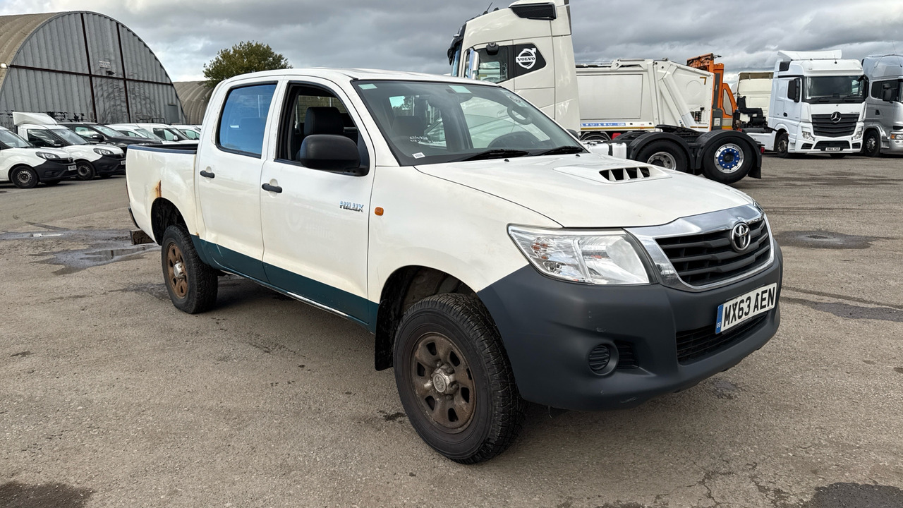 TOYOTA HILUX  2.5 D-4D 144PS - Pick-up, Dodávka s dvojitou kabinou: obrázek 1 TOYOTA HILUX  2.5 D-4D 144PS - Pick-up, Dodávka s dvojitou kabinou: obrázek 1