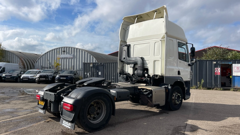 DAF CF 450 EURO 6 - Tahač: obrázek 4 DAF CF 450 EURO 6 - Tahač: obrázek 4