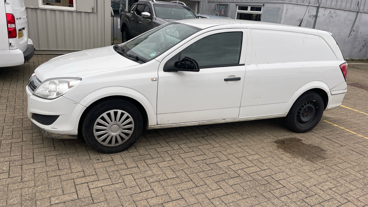 VAUXHALL ASTRA CLUB 1.7 CDTI - Osobní auto: obrázek 2 VAUXHALL ASTRA CLUB 1.7 CDTI - Osobní auto: obrázek 2